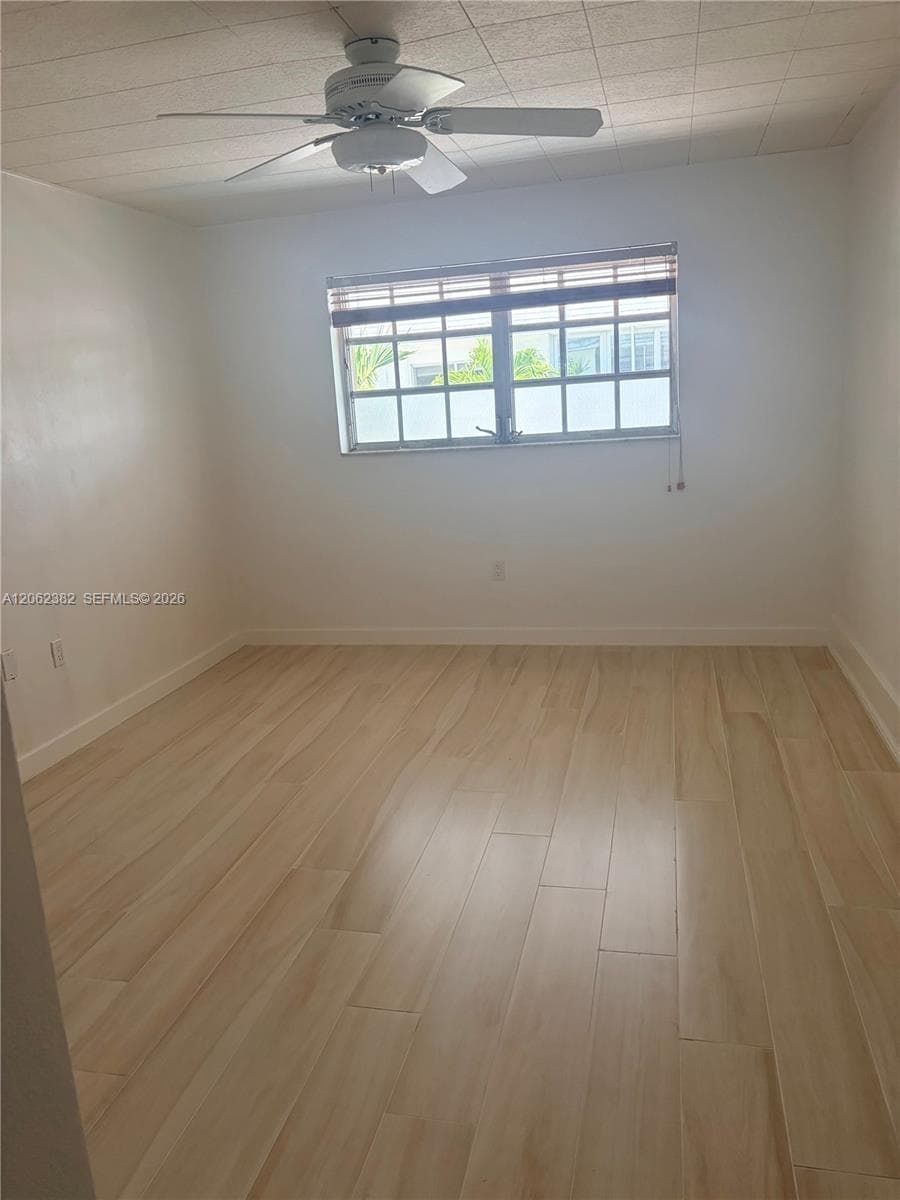 251 Galen Dr # 302, Key Biscayne, FL 33149 photo 4
