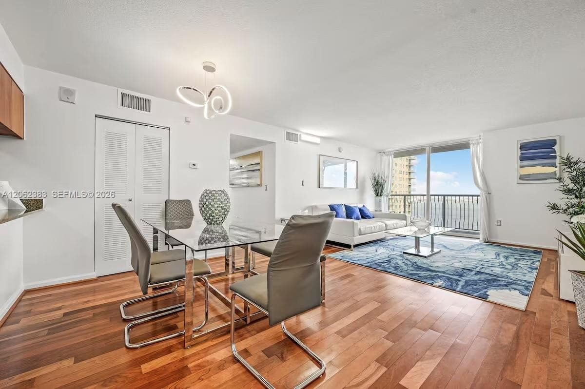 1200 Brickell Bay Dr # 2502, Miami, FL 33131 photo 5