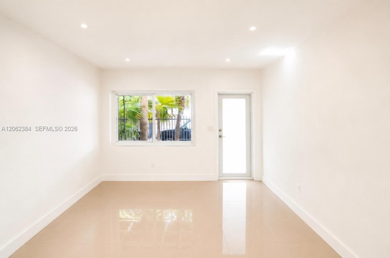 551 NE 61st St # 3, Miami, FL 33137 photo 4