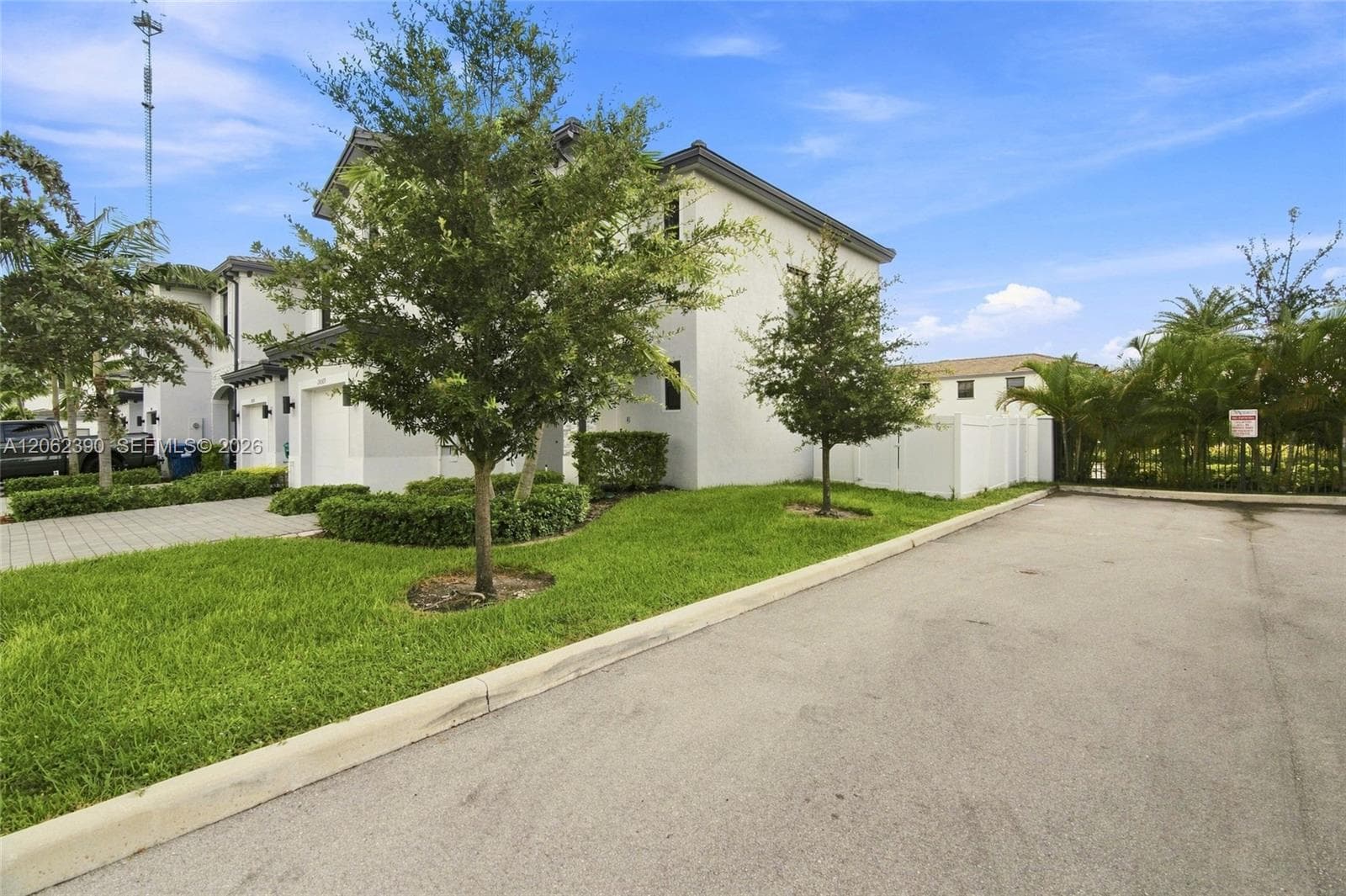 20369 NW 5th Ct # 20369, Miami Gardens, FL 33169 photo 3