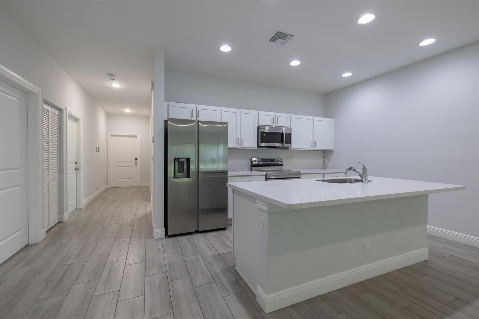 2240 84th Court, Vero Beach, FL 32966 photo 3
