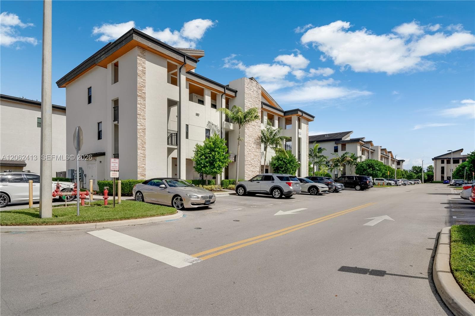 10425 NW 82nd St # 4, Doral, FL 33178 photo 2