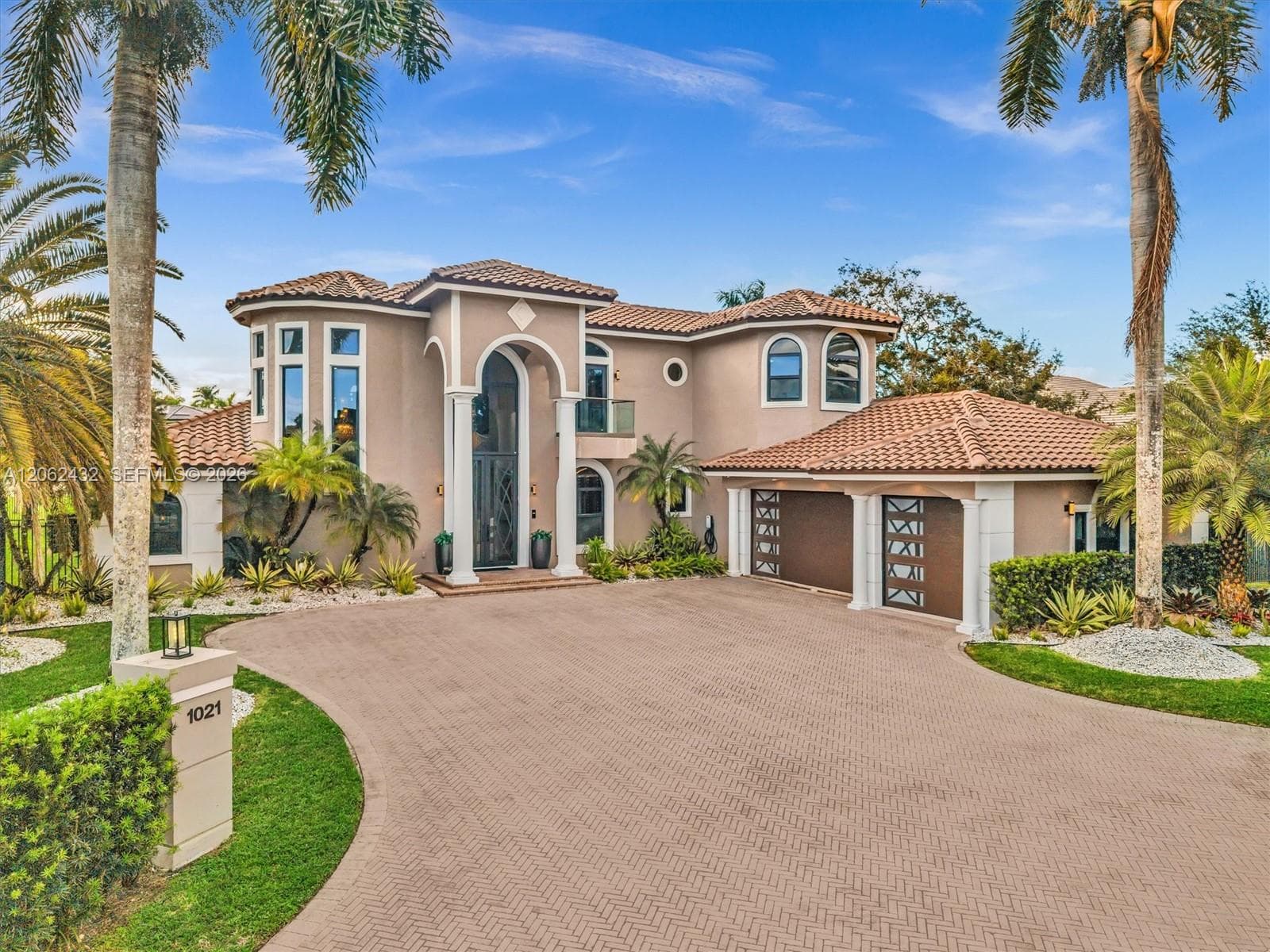 1021 NW 115th Ave, Plantation, FL 33323 photo 3
