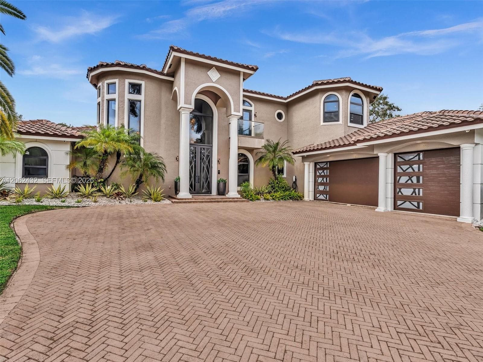 1021 NW 115th Ave, Plantation, FL 33323 photo 4