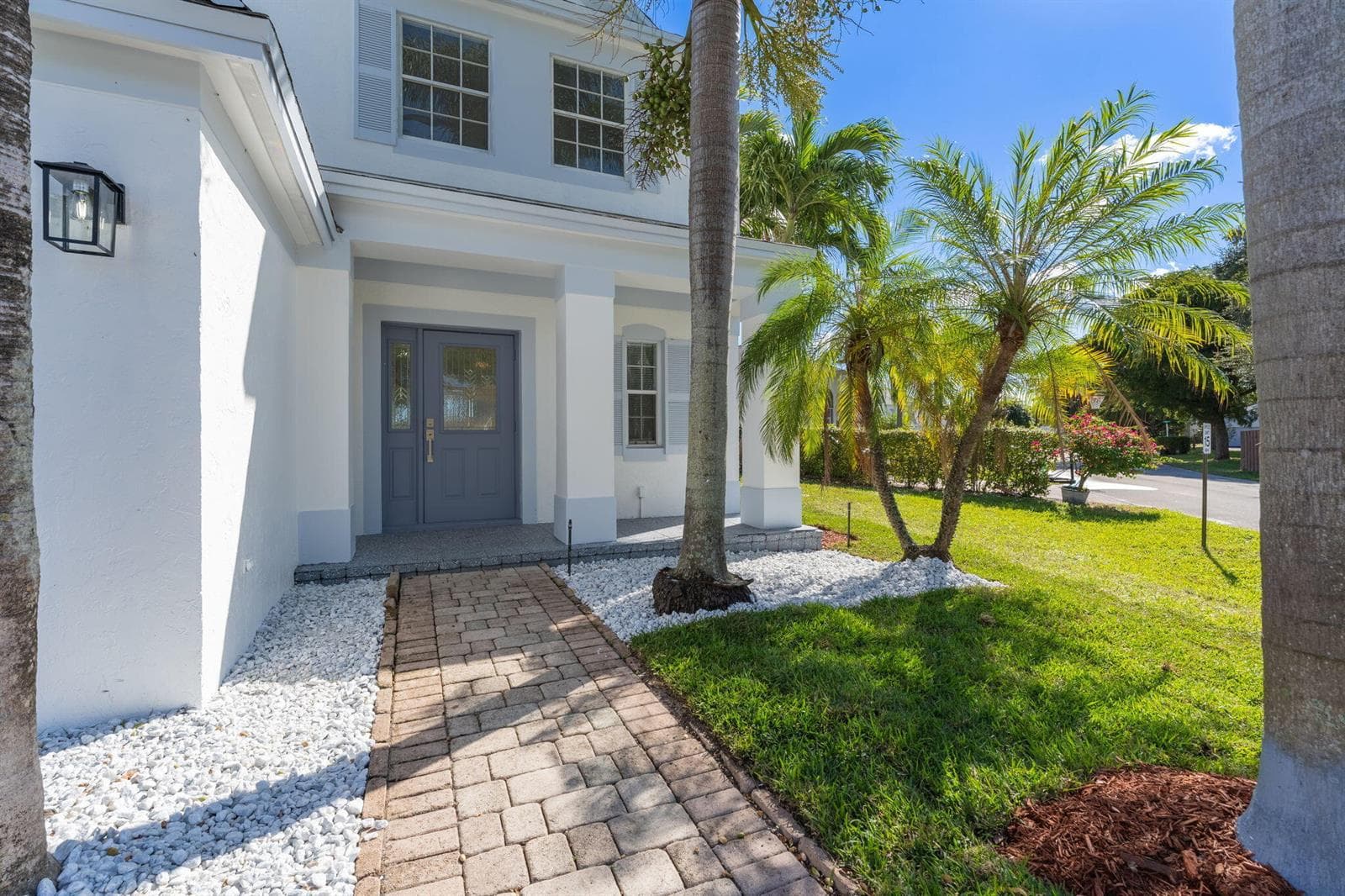 31 Swallow Drive, Boynton Beach, FL 33436 photo 2