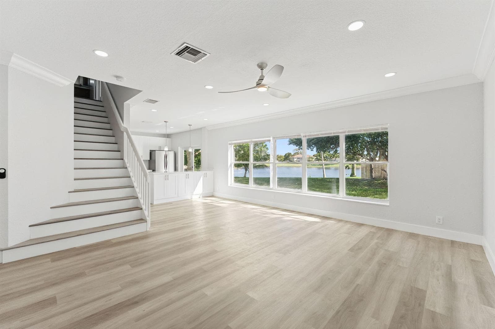 31 Swallow Drive, Boynton Beach, FL 33436 photo 3