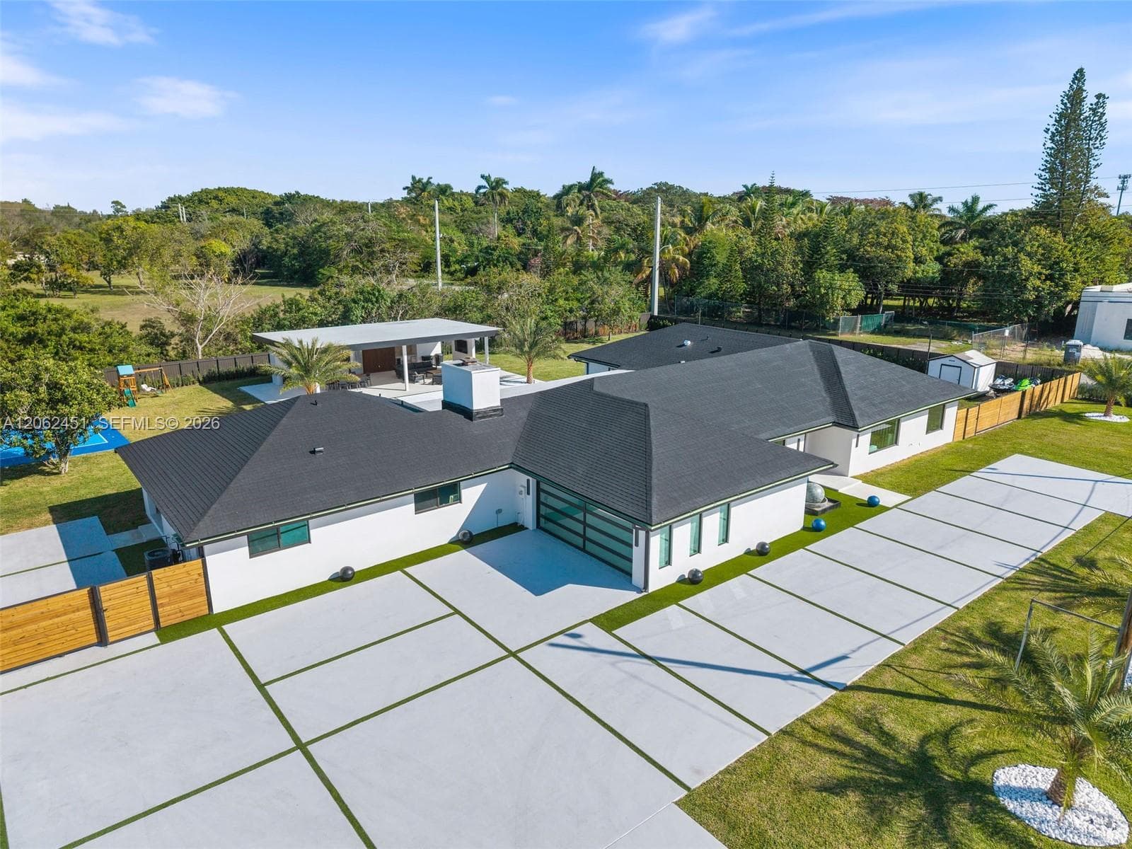 12425 SW 226th St, Miami, FL 33170 photo 4
