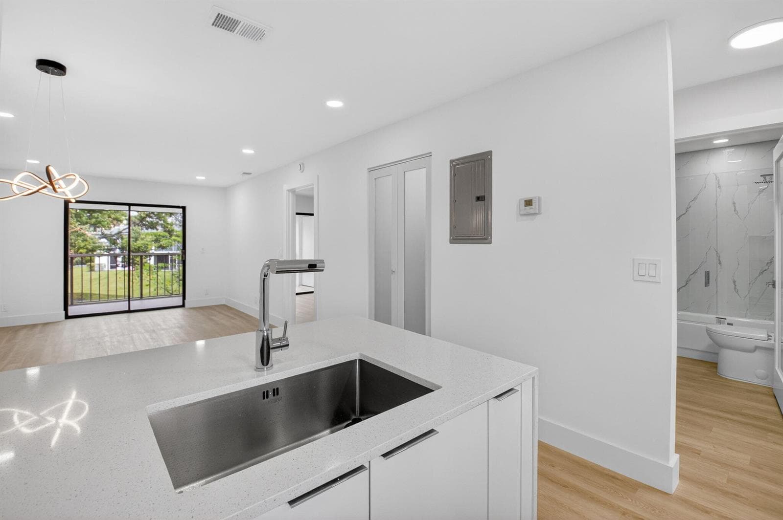 100 W HIDDEN VALLEY Boulevard # 502, Boca Raton, FL 33487 photo 2