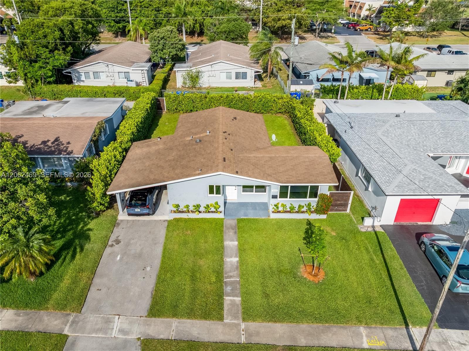 2111 N 14th Ct, Hollywood, FL 33020 photo 2