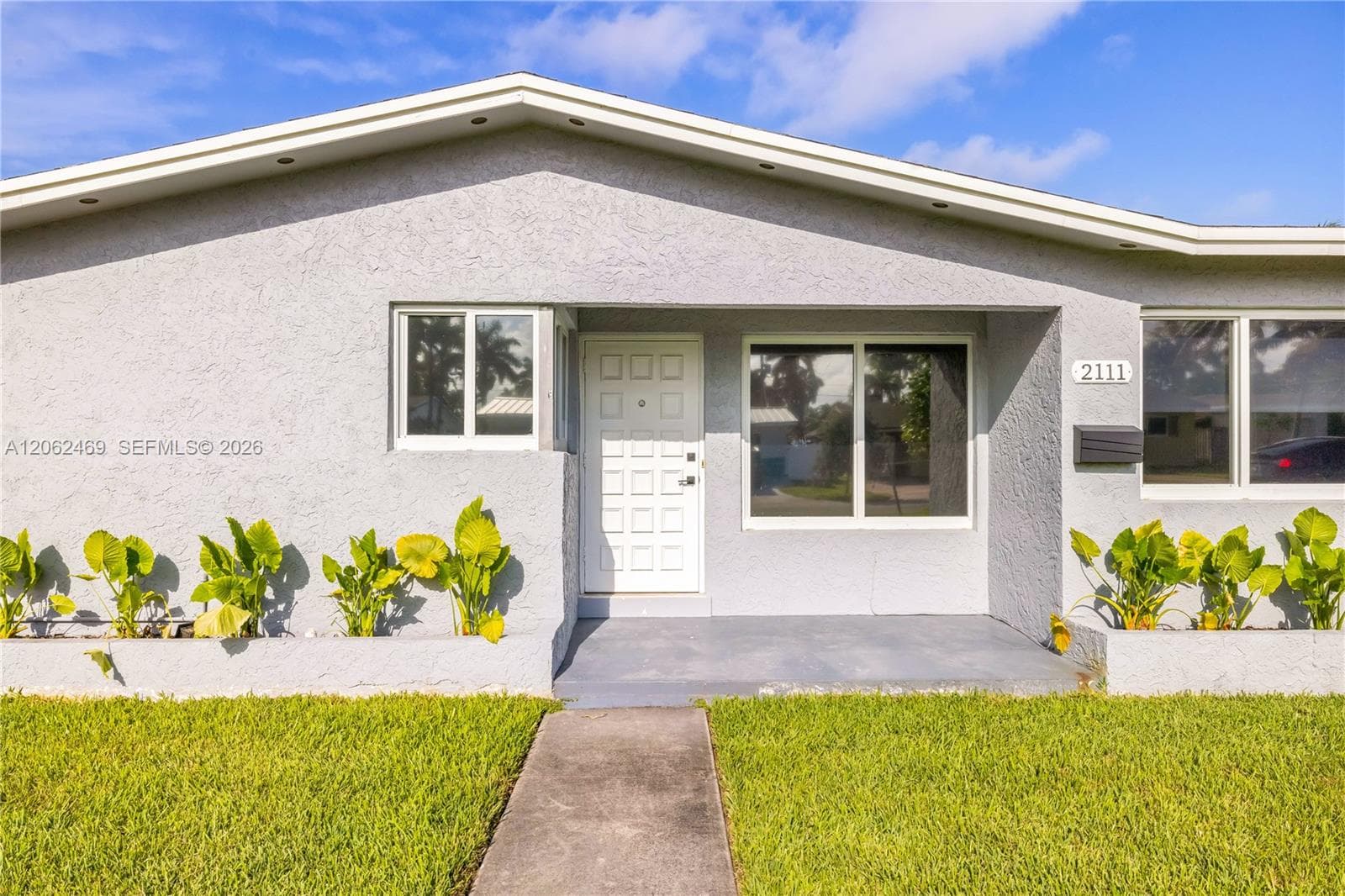 2111 N 14th Ct, Hollywood, FL 33020 photo 4