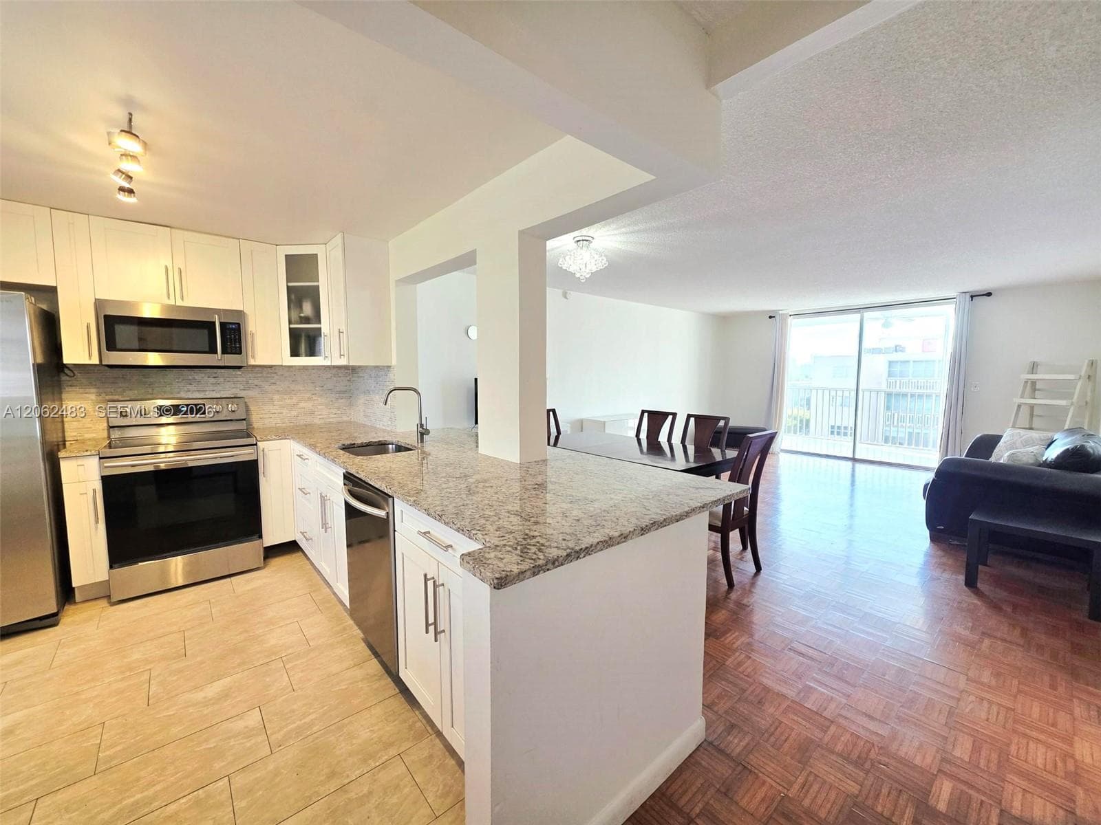 319 NE 14th Ave # 702, Hallandale Beach, FL 33009 photo 5