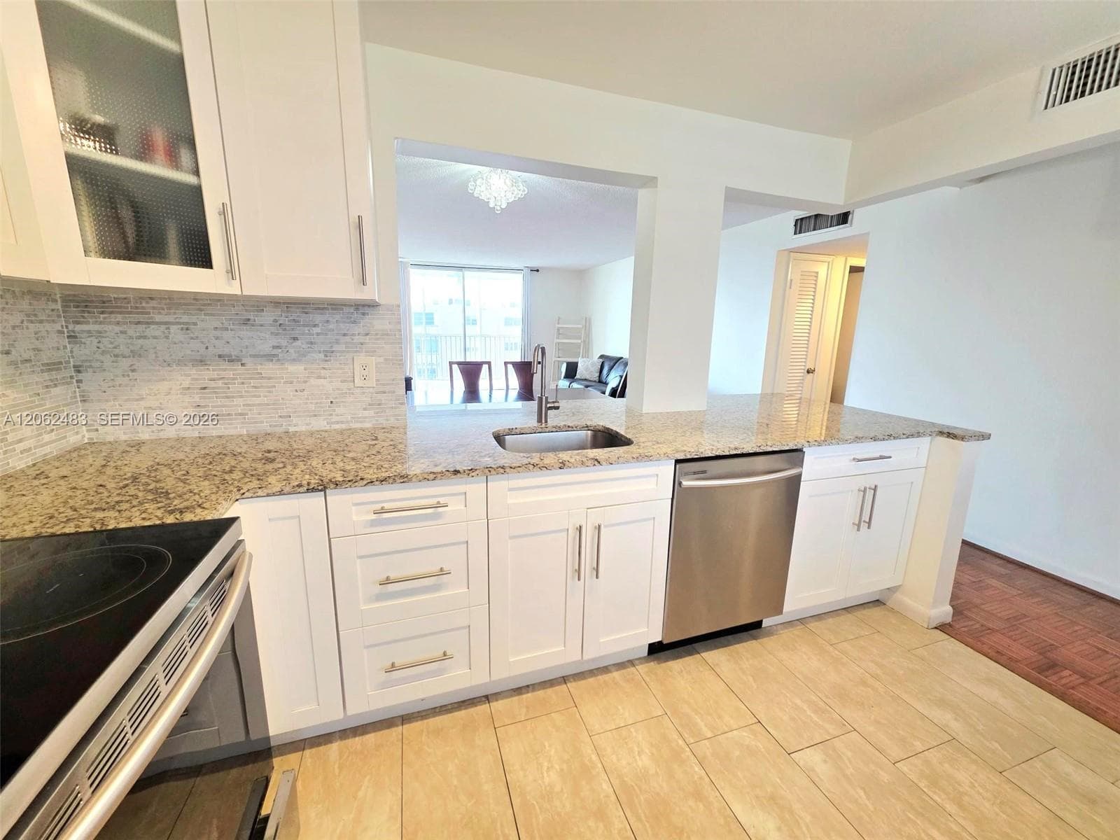 319 NE 14th Ave # 702, Hallandale Beach, FL 33009 photo 4