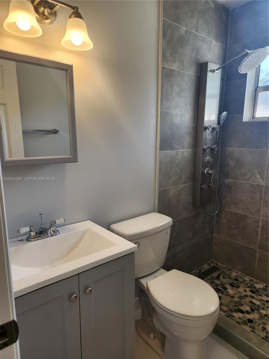 836 NW 98th St, Miami, FL 33150 photo 4