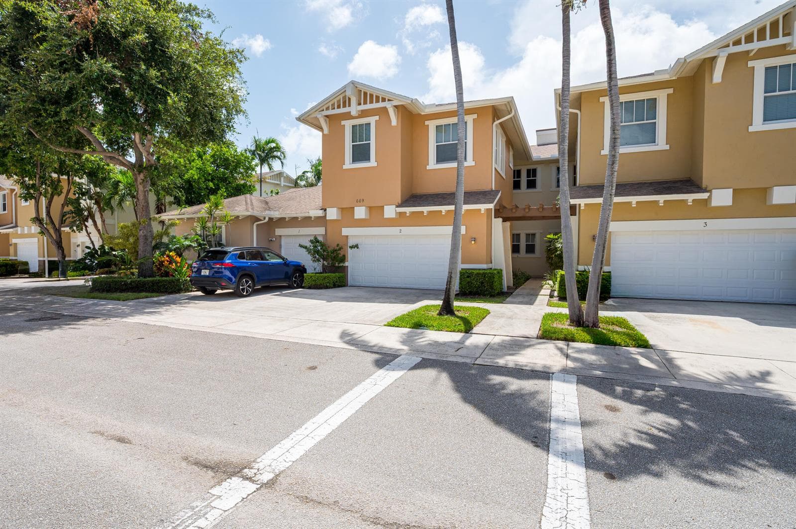 669 Pacific Grove Drive # 2, West Palm Beach, FL 33401 photo 2
