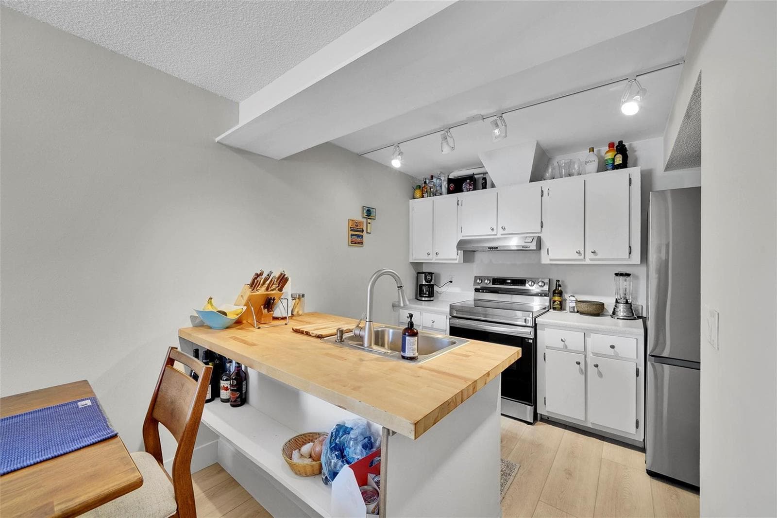 670 Kensington Place # 5B, Wilton Manors, FL 33305 photo 3