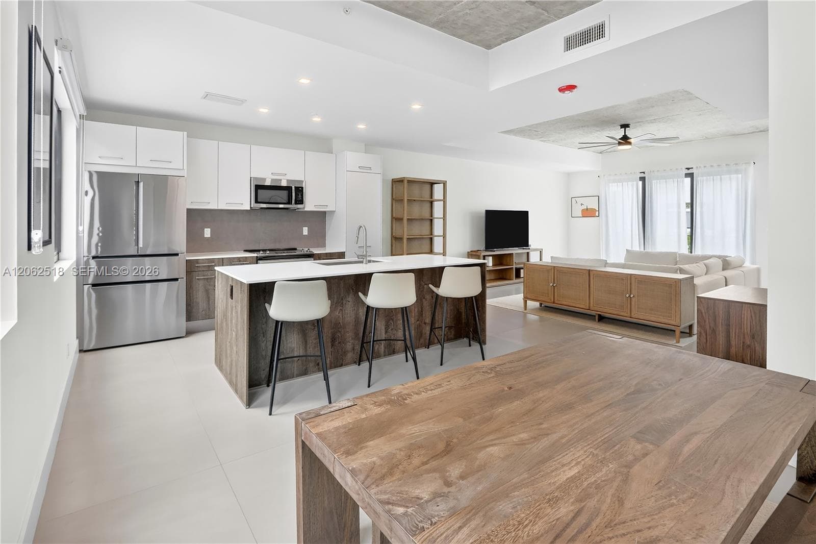 916 NE 4th St, Fort Lauderdale, FL 33301 photo 5