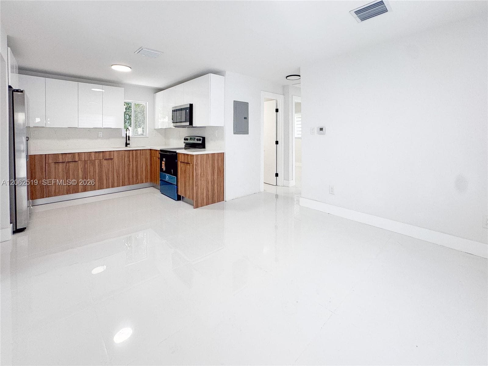 3311 NW 9th St, Lauderhill, FL 33311 photo 5