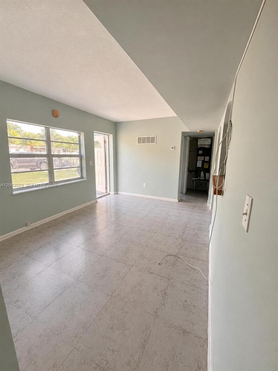 15485 Harrison Dr, Homestead, FL 33033 photo 2