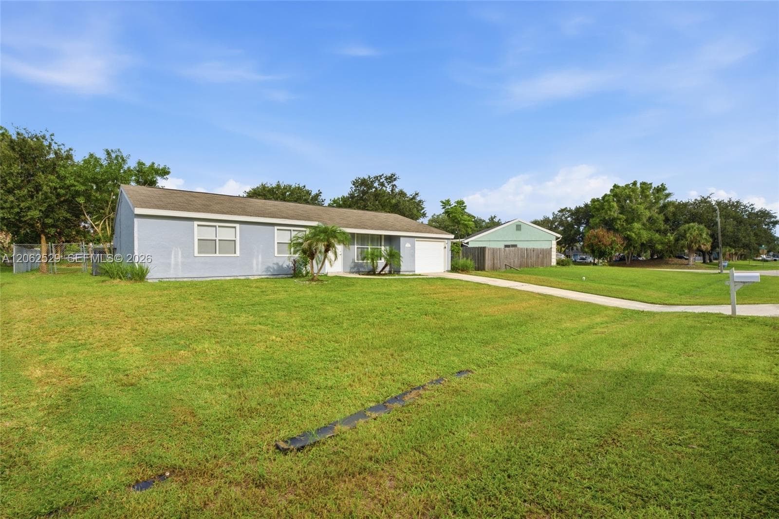 205 SW Kentwood Rd, Port St. Lucie, FL 34953 photo 2