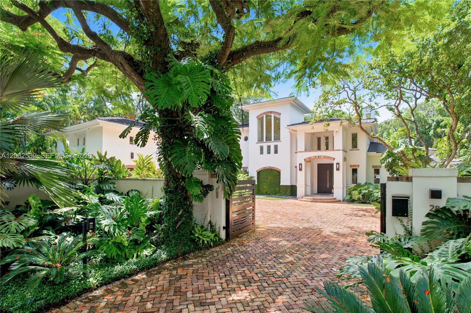 2820 Brickell Ave, Miami, FL 33129 photo 3