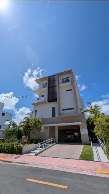 816 84th St # 2, Miami Beach, FL 33141 photo 2