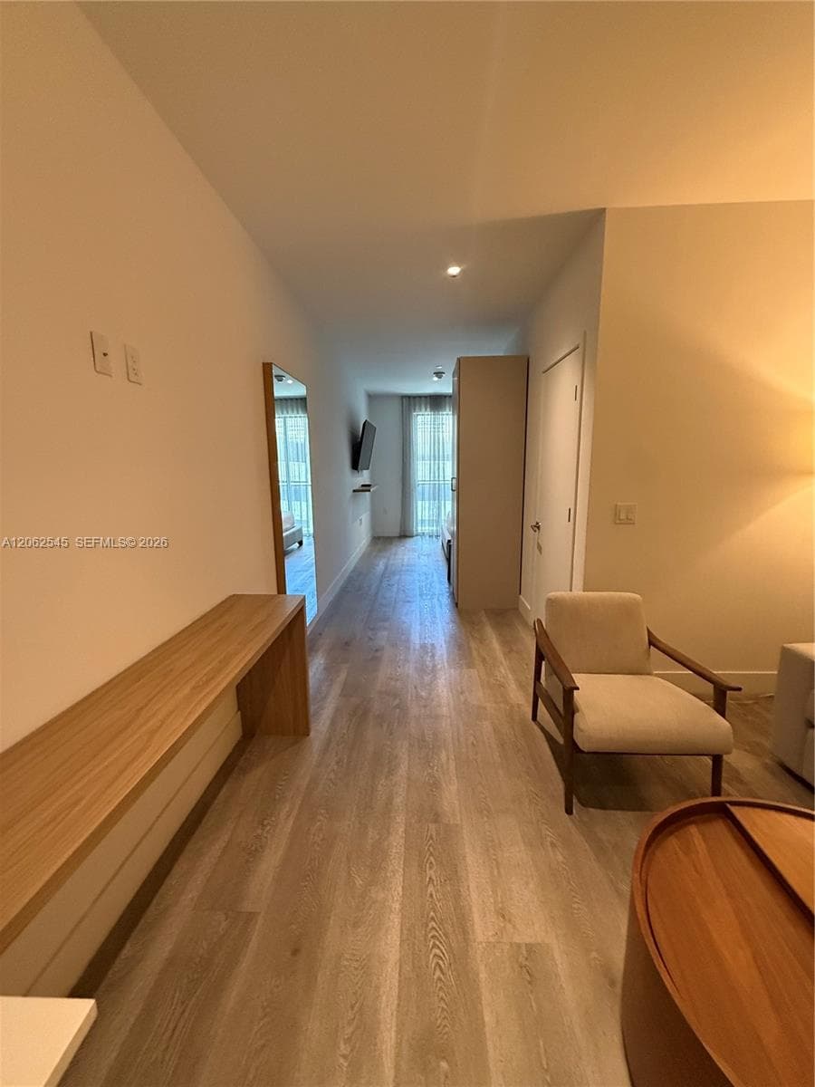 229 SW 9th St # 507, Miami, FL 33130 photo 2