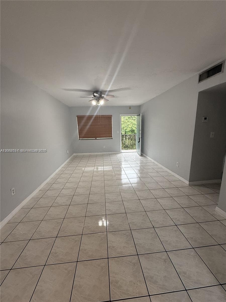 7505 SW 82nd St # 314, Miami, FL 33143 photo 3