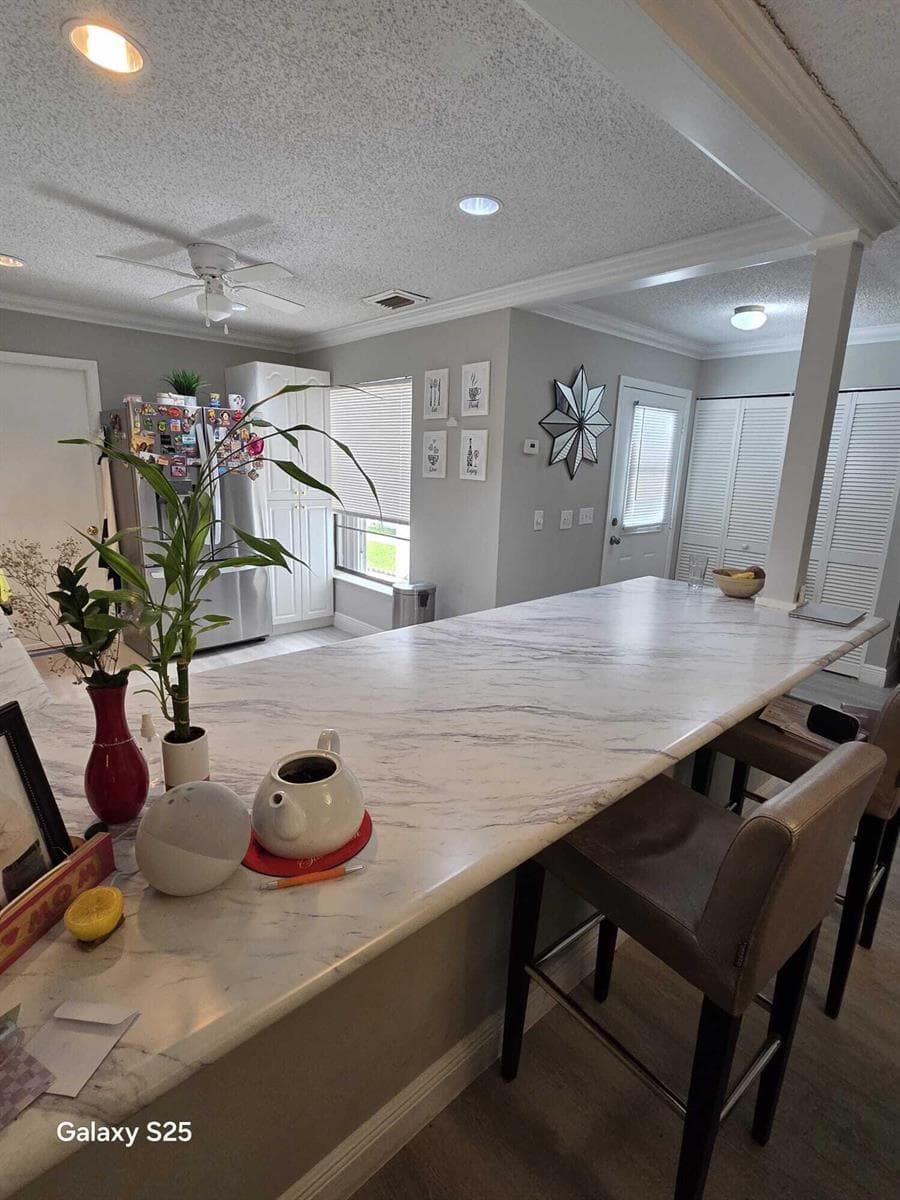 3703 Hertford Court, FL 33463 photo 2