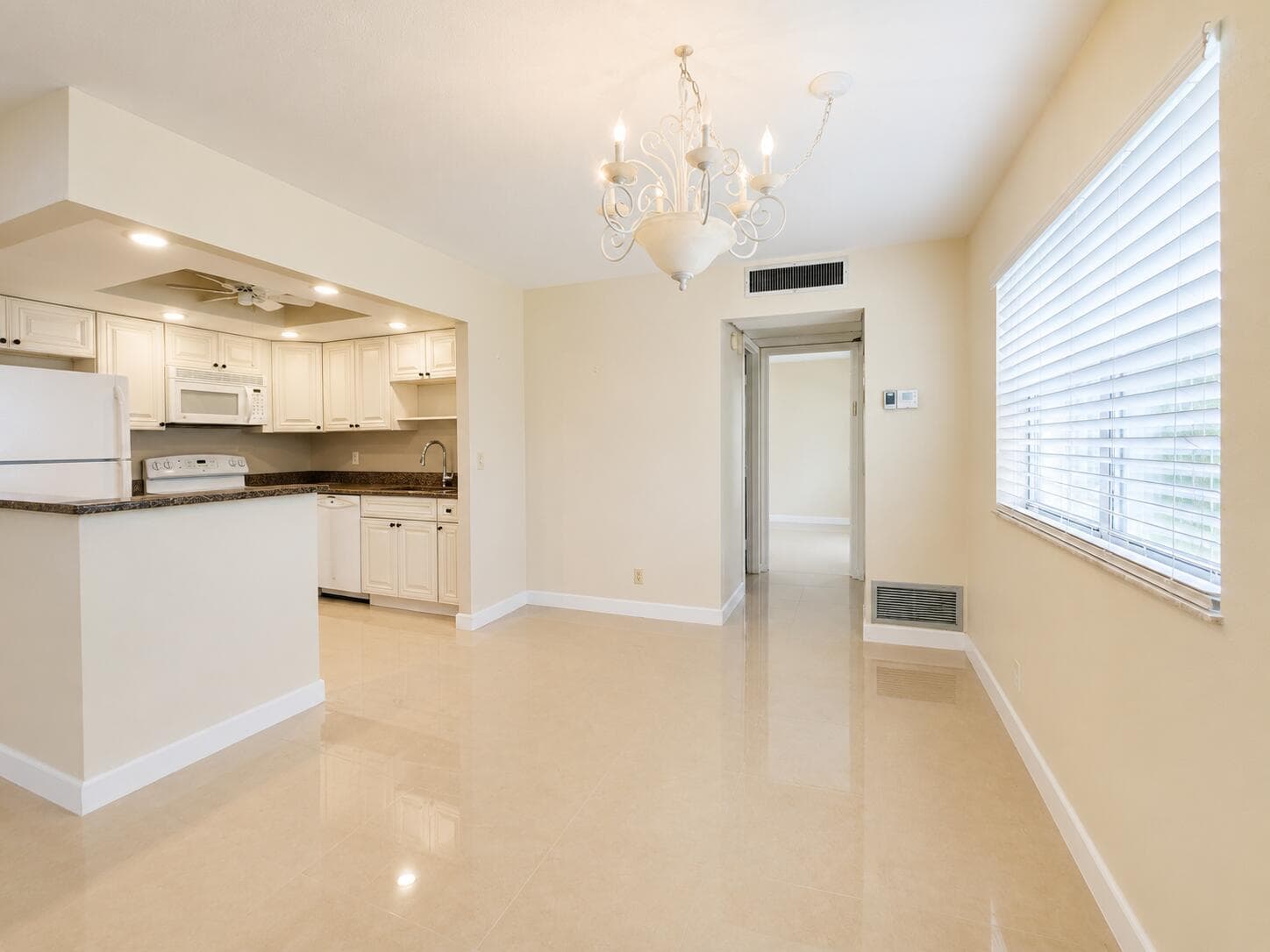 446 SAXONY J Way # 446, Delray Beach, FL 33446