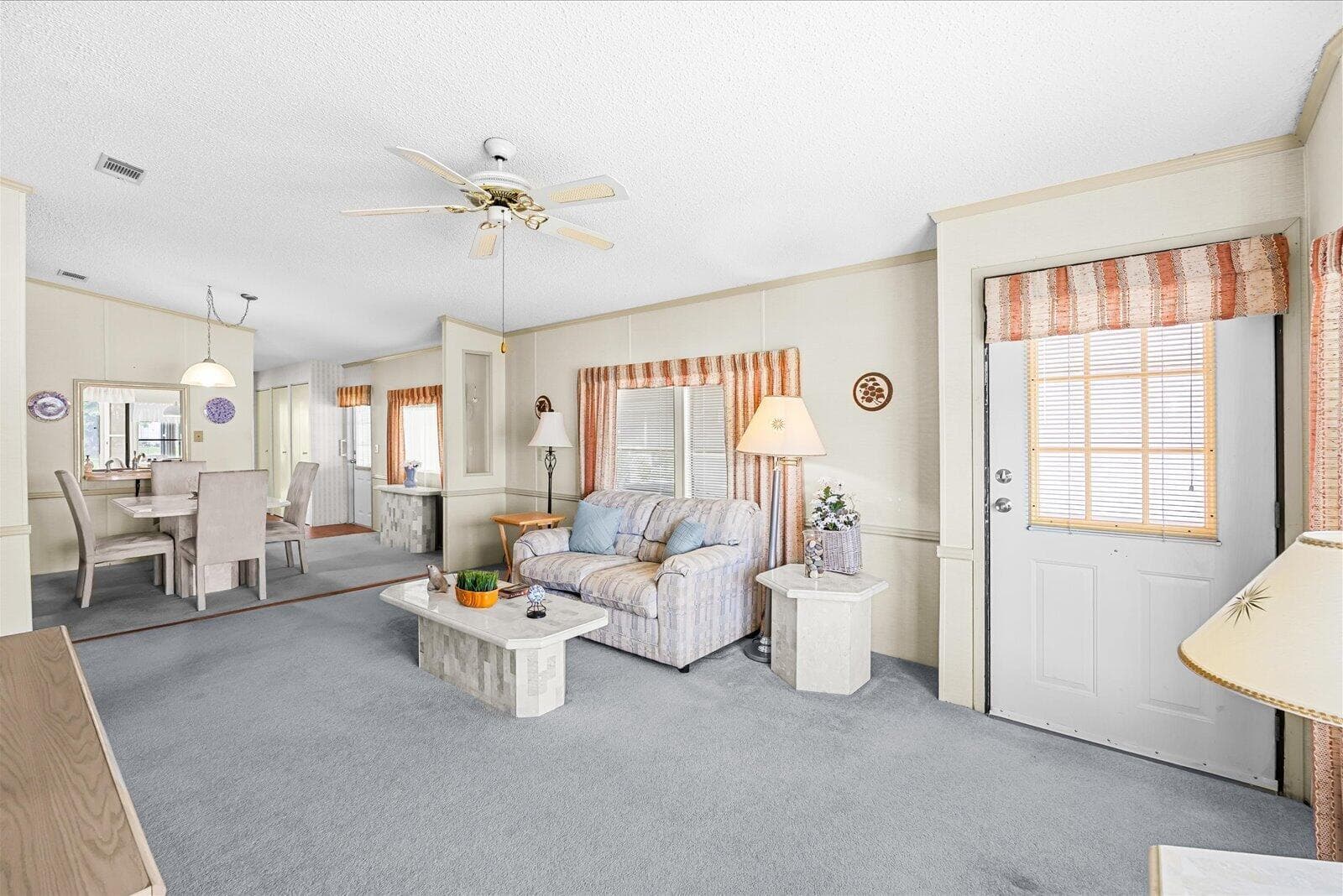 484 TROPICAL ISLES Circle # D-32, Fort Pierce, FL 34982 photo 5