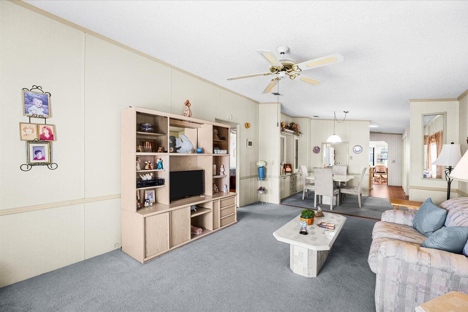 484 TROPICAL ISLES Circle # D-32, Fort Pierce, FL 34982 photo 4