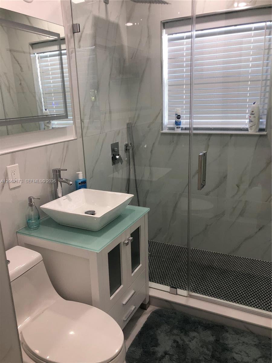 3061 NW 87th Ter, Miami, FL 33147 photo 5