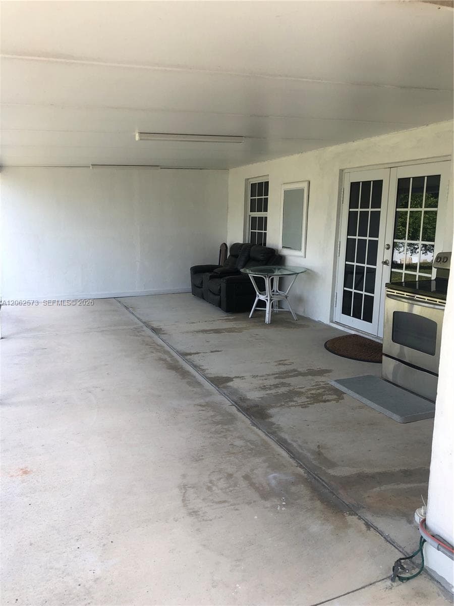 3061 NW 87th Ter, Miami, FL 33147 photo 4