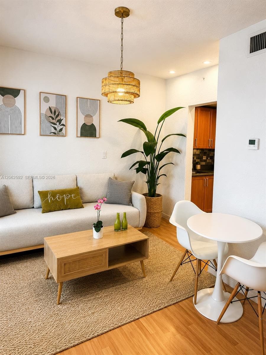 7326 Collins Ave # 207, Miami Beach, FL 33141 photo 5