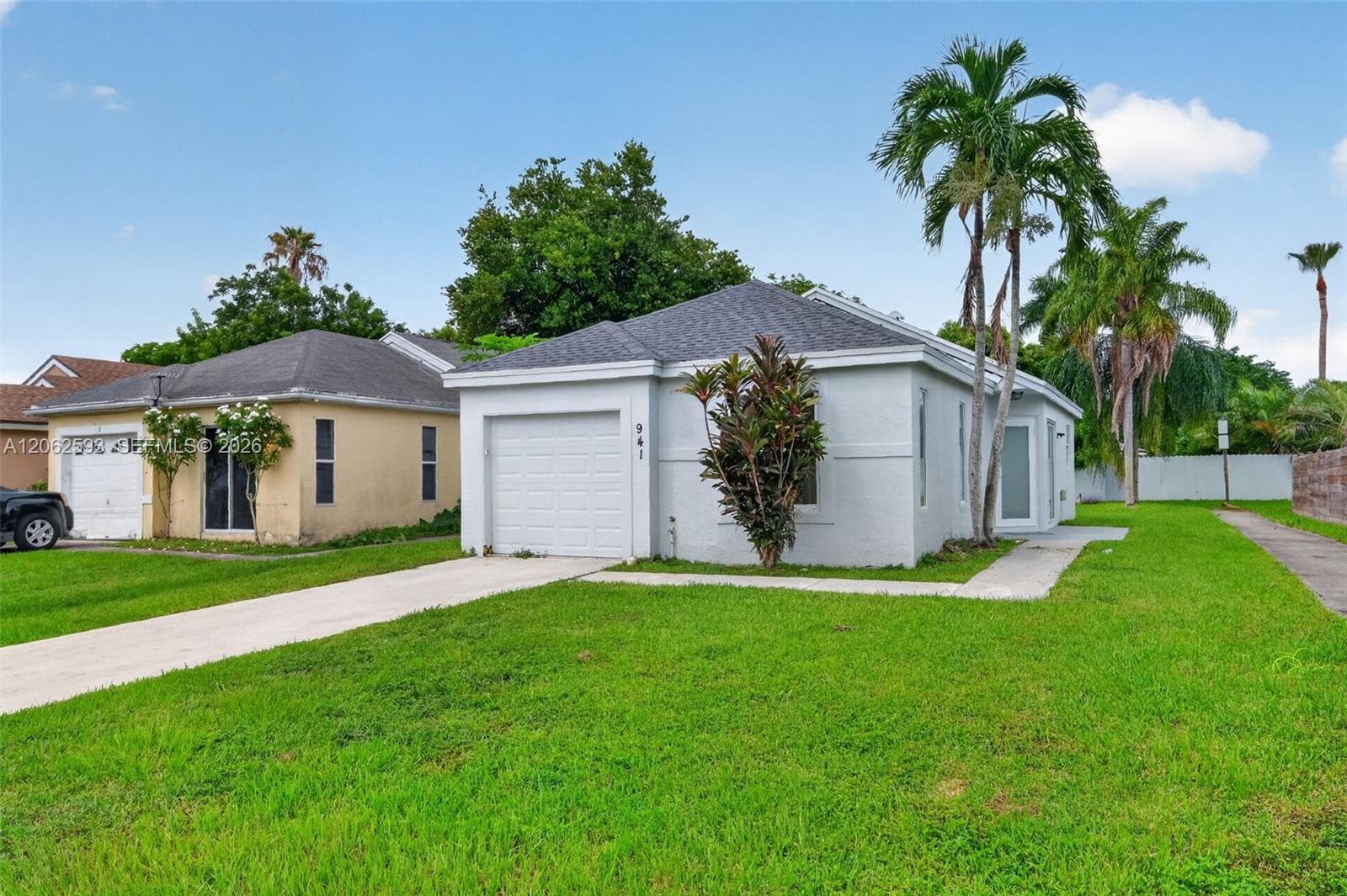 941 SW 7th Pl, Florida City, FL 33034 photo 2