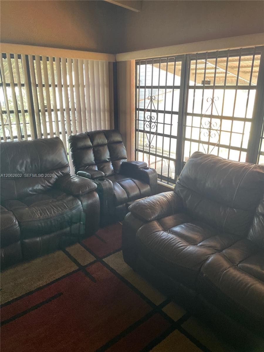 3265 NW 80th Ter, Miami, FL 33147 photo 3