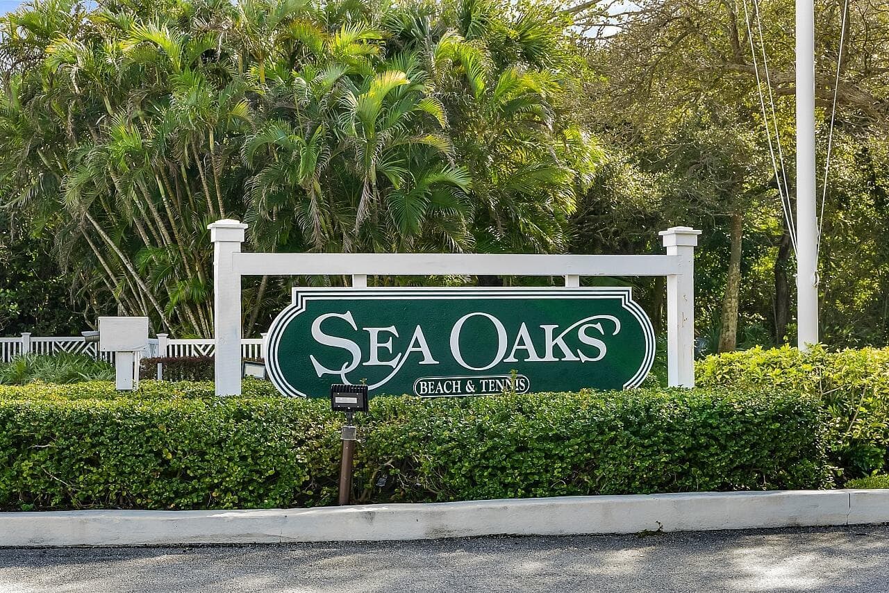 1260 PALMETTO Court # 106, Vero Beach, FL 32963 photo 2
