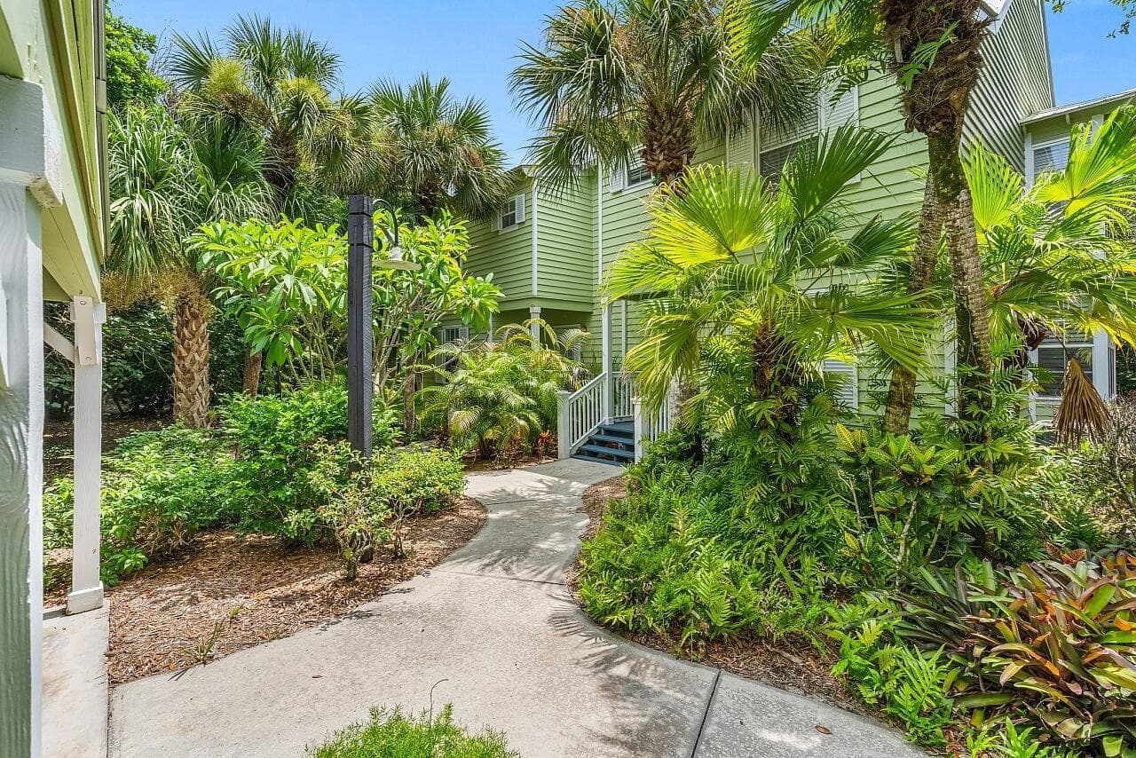 1260 PALMETTO Court # 106, Vero Beach, FL 32963 photo 3