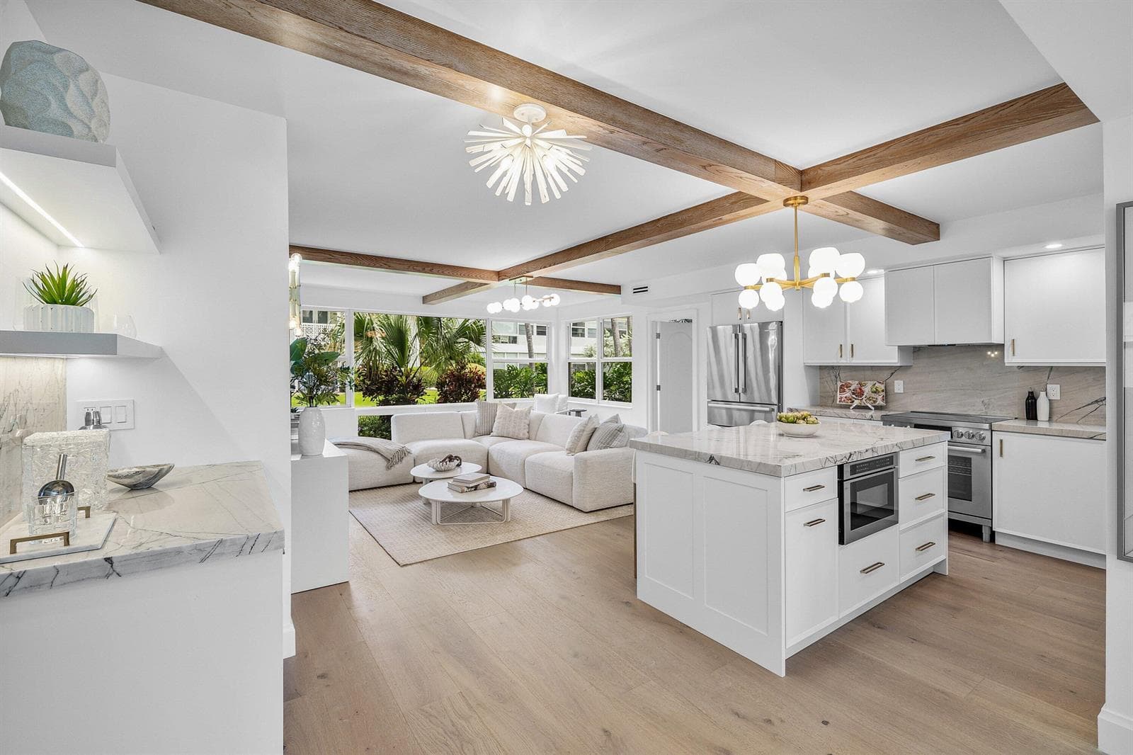 320 S OCEAN Boulevard # LC, Delray Beach, FL 33483 photo 2