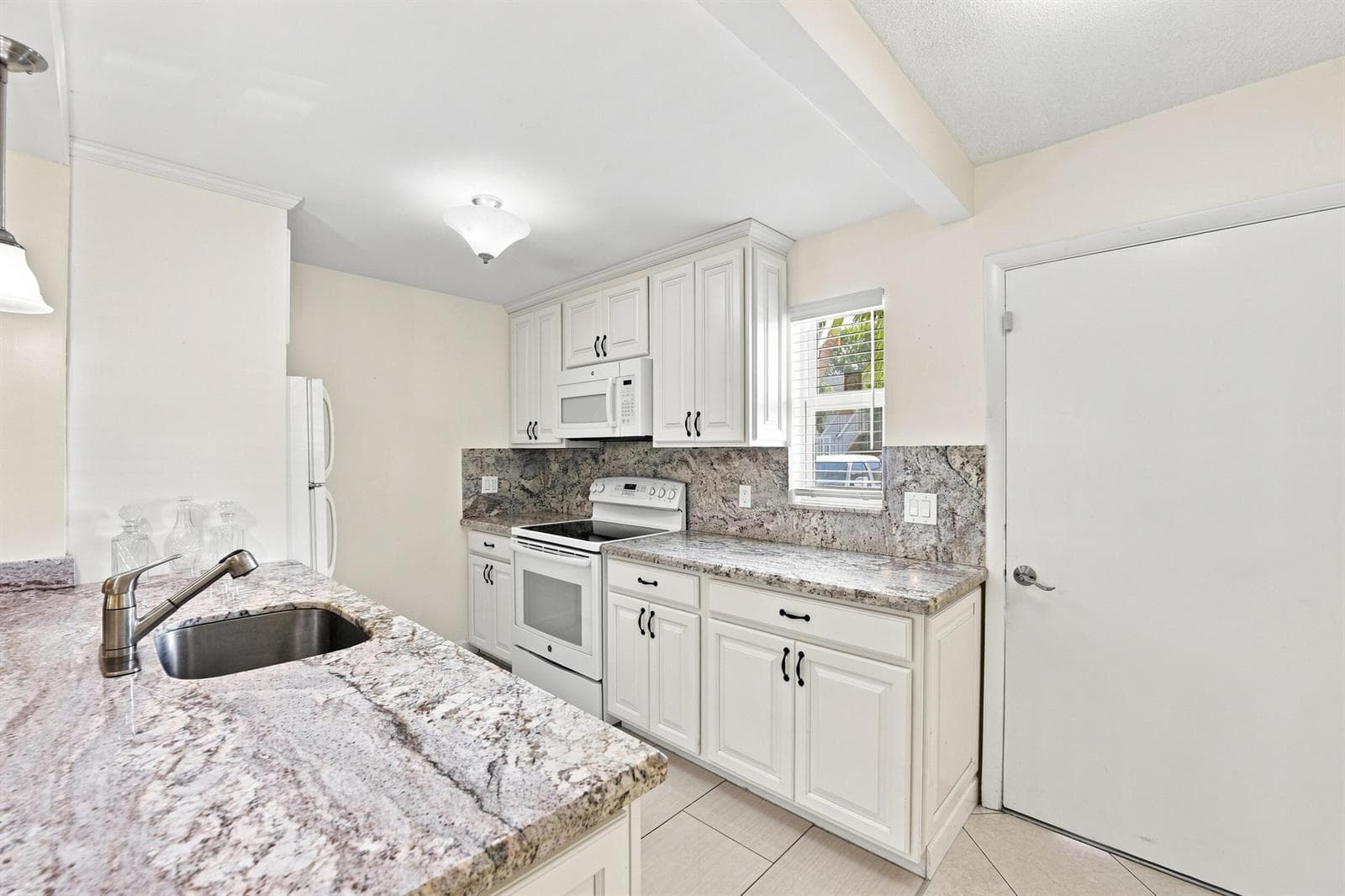 2223 NE 1st Court # 101, Boynton Beach, FL 33435 photo 4