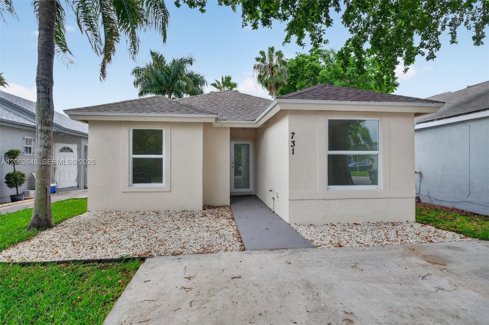 731 SW 10th St, Florida City, FL 33034 photo 2