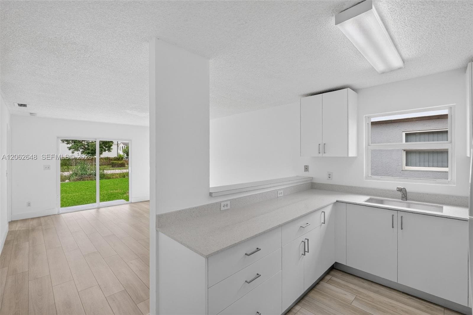731 SW 10th St, Florida City, FL 33034 photo 3