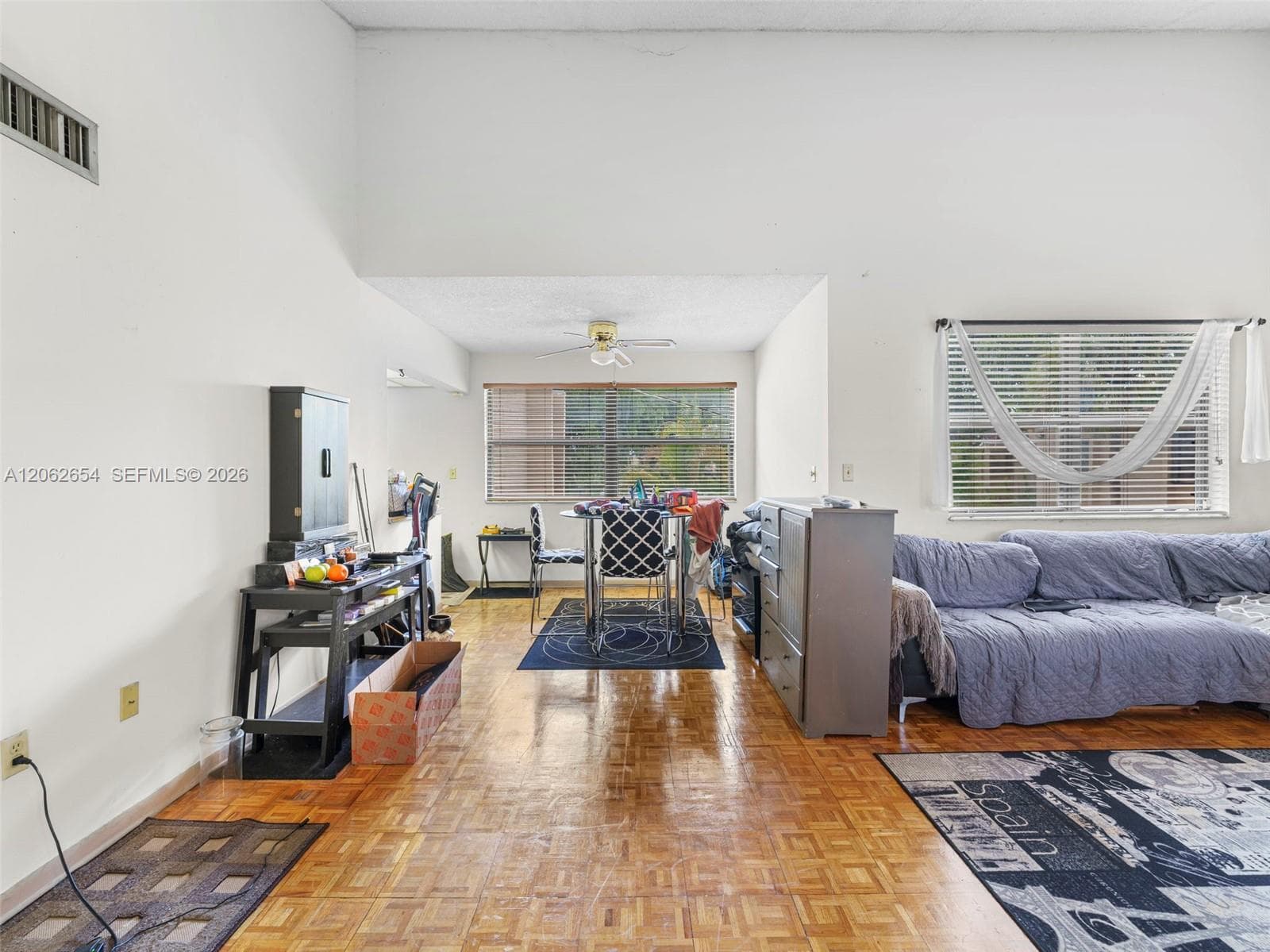 291 W Park Dr # 9-201, Miami, FL 33172 photo 4