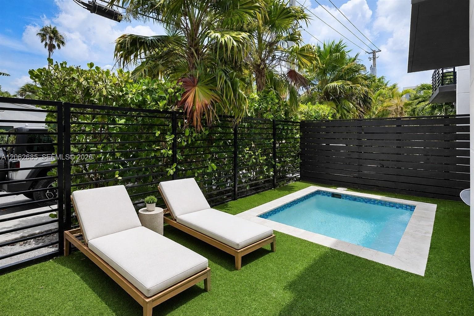 1054 N Victoria Park Rd, Fort Lauderdale, FL 33304 photo 4