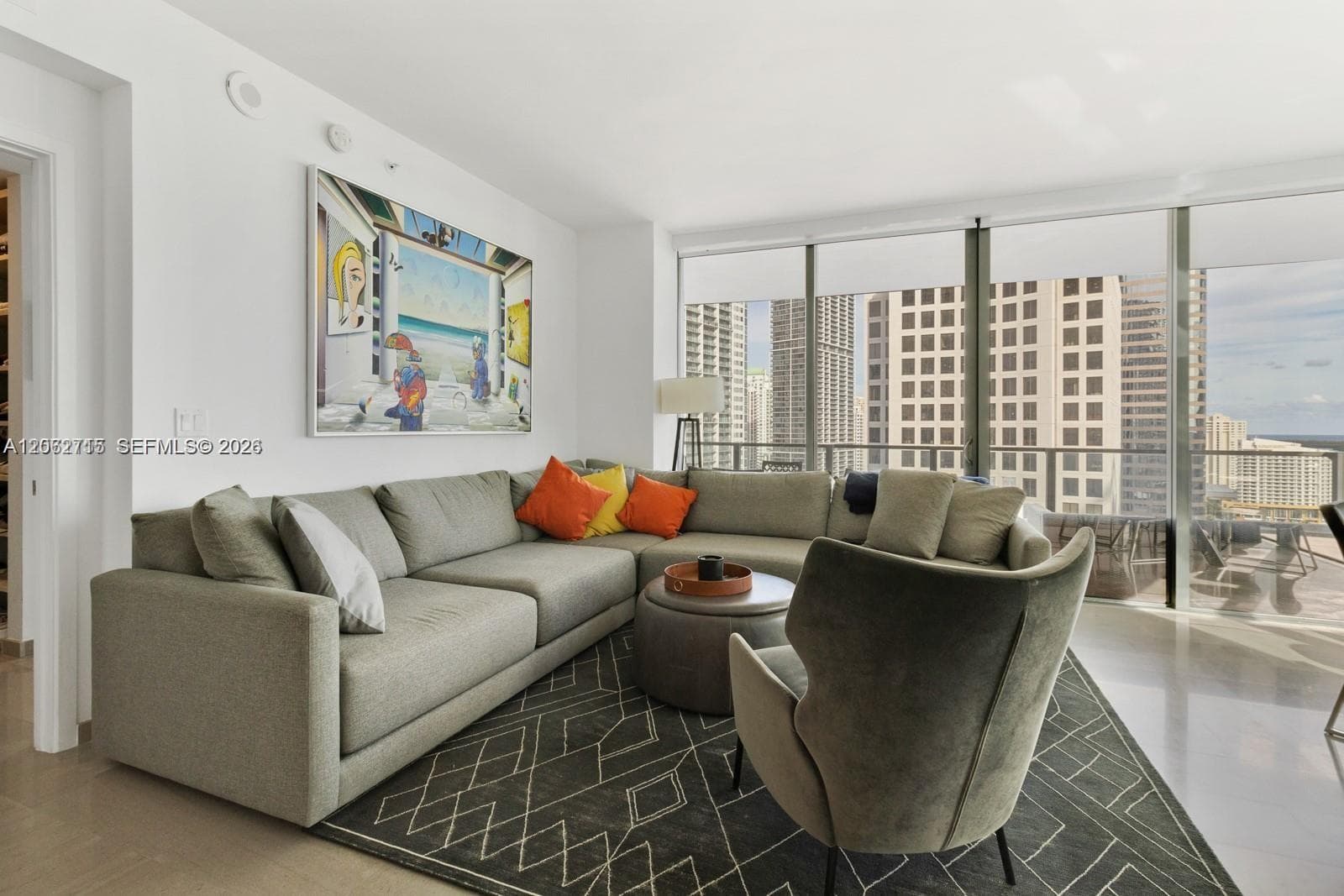 68 SE 6th St # 2101, Miami, FL 33131 photo 5
