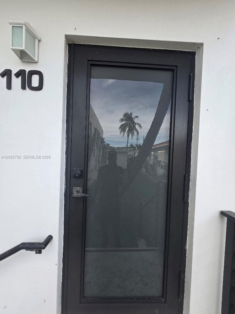 1971 Bay Dr # 110, Miami Beach, FL 33141 photo 2