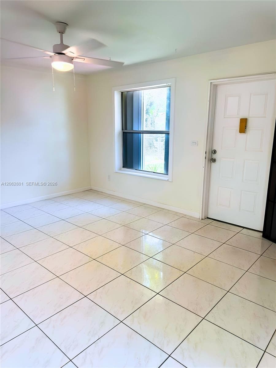 672 NE 130th St # 672, North Miami, FL 33161 photo 2