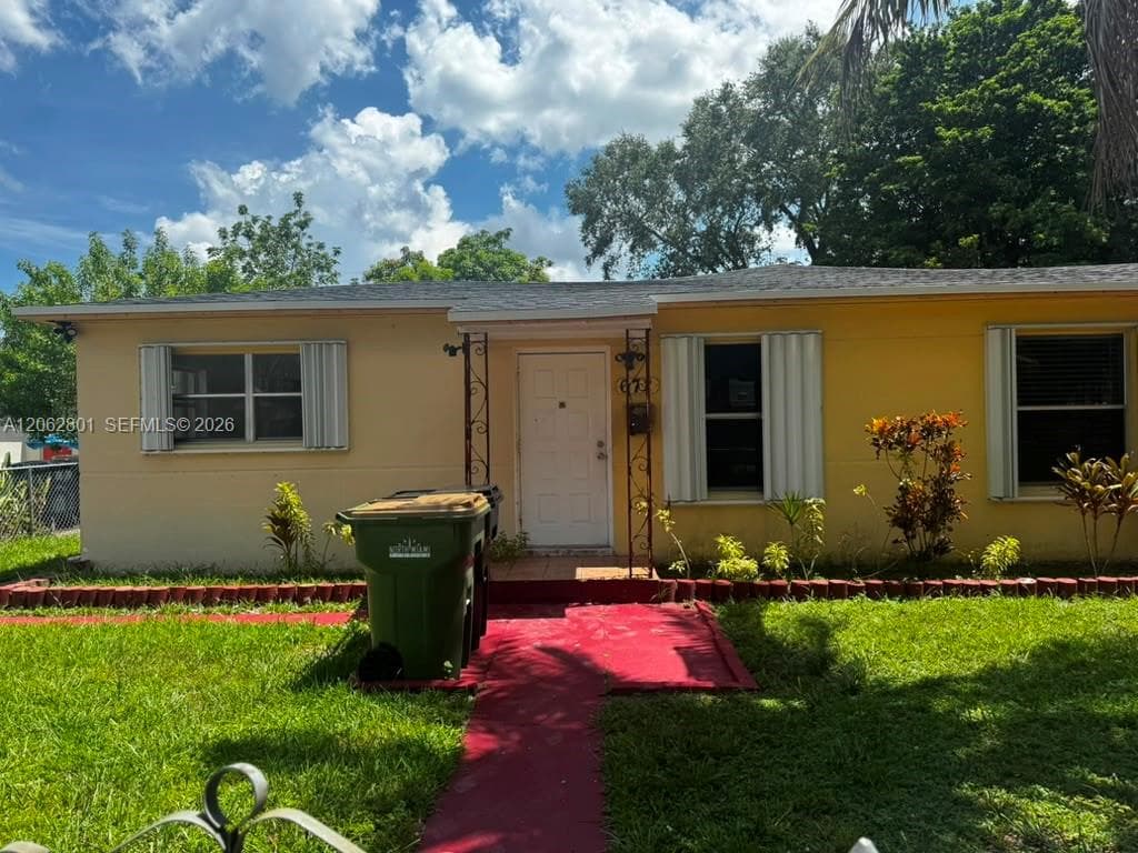 672 NE 130th St # 672, North Miami, FL 33161