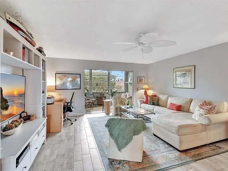 2615 NE 3RD Court # 3010, Boynton Beach, FL 33435 photo 2