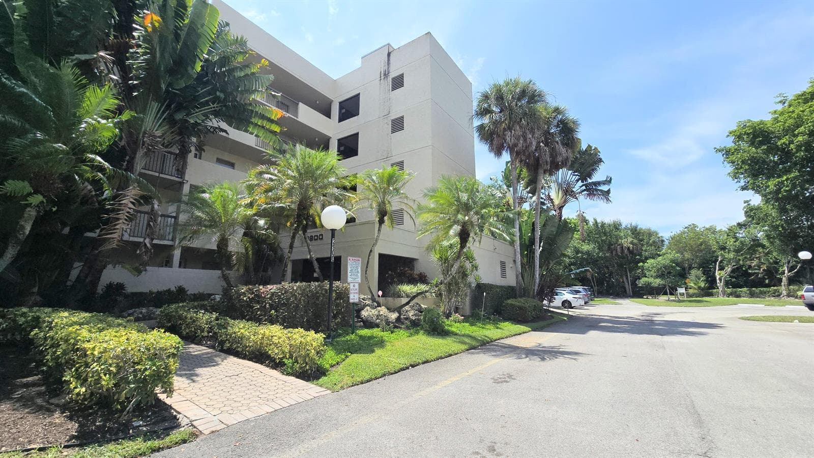 2900 NW 42nd Avenue # A306, Coconut Creek, FL 33066